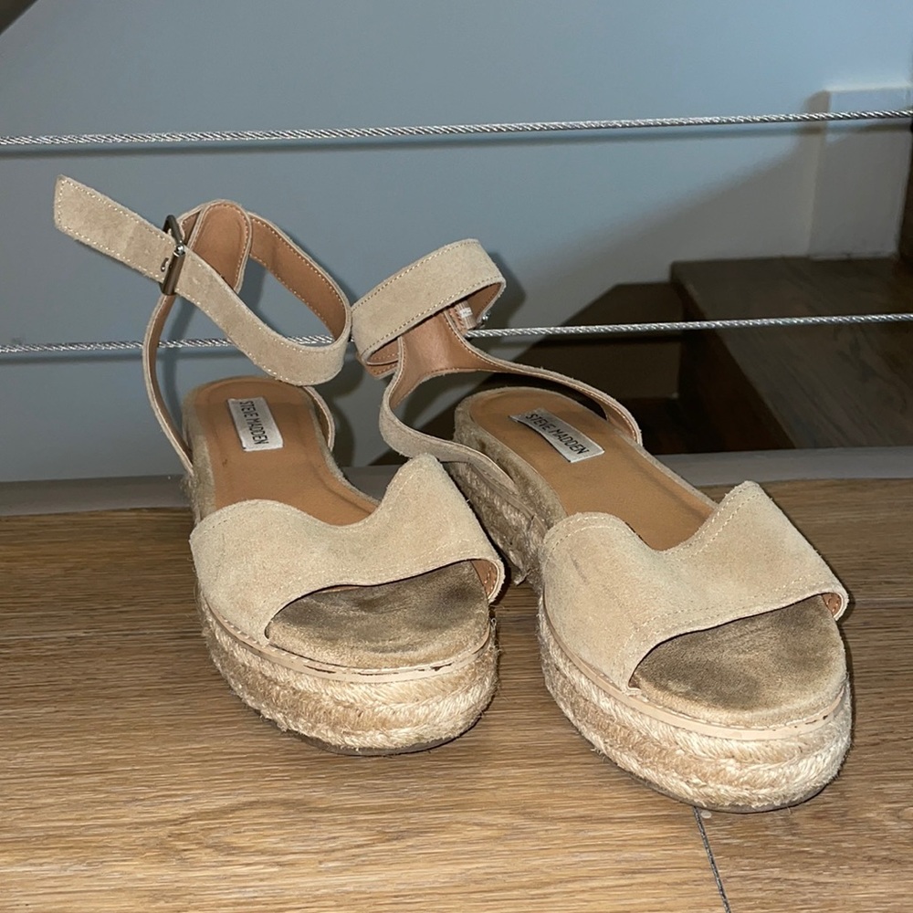 Steve Madden platform sandals